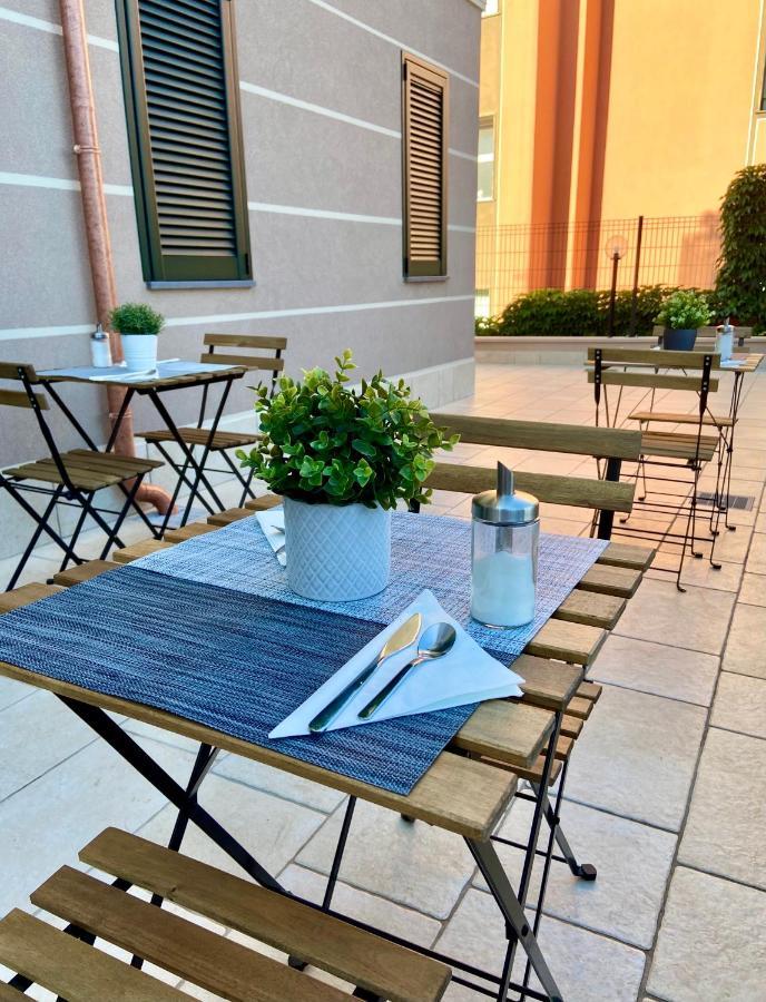 Floridida Rooms & Breakfast Marina dʼMarina dʼAndora Eksteriør bilde